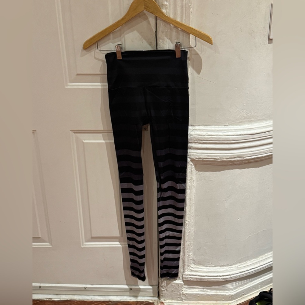 OK Deer leggings. Size S.